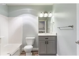 Photo #3: 24108469 Listing