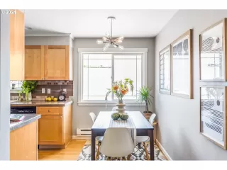 Photo #6: 24108934 Listing 