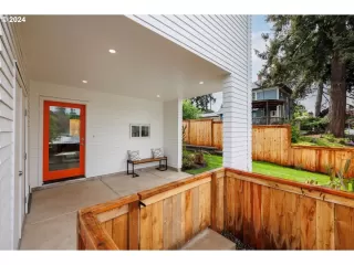 Photo #3: 24110539 Listing 