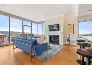 Photo #6: 24110833 Listing 