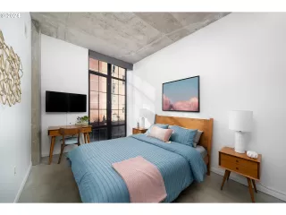 Photo #1: 24111773 Listing