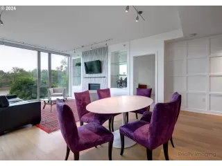 Photo #1: 24112483 Listing 