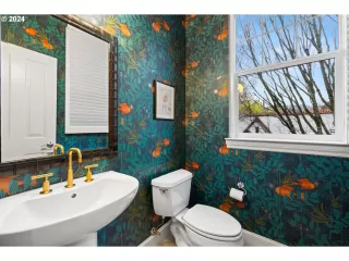 Photo #2: 24112720 Listing