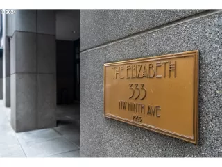 Photo #1: 24113533 Listing 