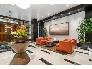 Photo #3: 24113533 Listing 