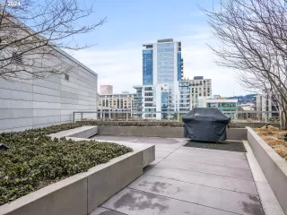 Photo #2: 24113787 Listing 