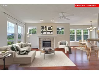 Photo #4: 24115450 Listing