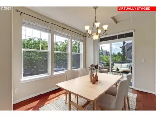 Photo #6: 24115450 Listing