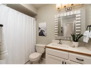 Photo #6: 24115982 Listing 