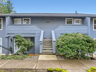 Photo #3: 24115998 Listing
