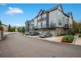 Photo #2: 24117812 Listing