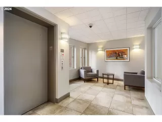 Photo #2: 24117950 Listing