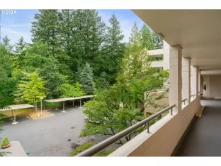 Photo #3: 24117950 Listing