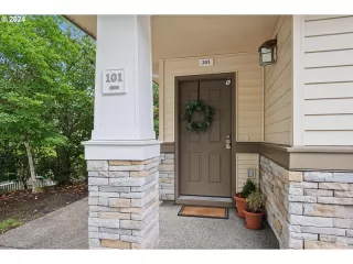 Photo #2: 24118599 Listing