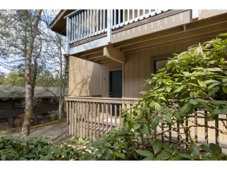 Photo #1: 24118774 Listing