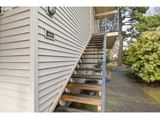 Photo #1: 24118788 Listing 