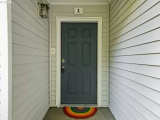 Photo #2: 24118794 Listing