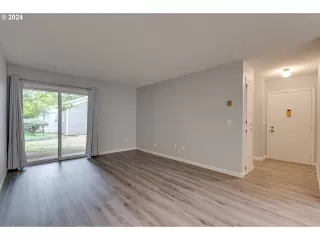 Photo #1: 24120338 Listing 