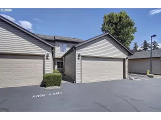 Photo #1: 24121102 Listing