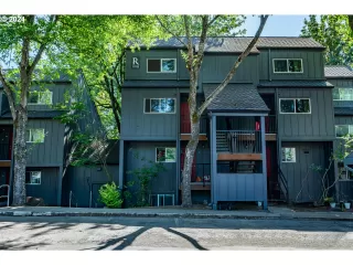 Photo #1: 24121765 Listing