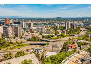 Photo #1: 24122270 Listing 