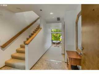 Photo #5: 24122270 Listing 