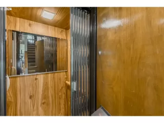 Photo #6: 24122270 Listing 