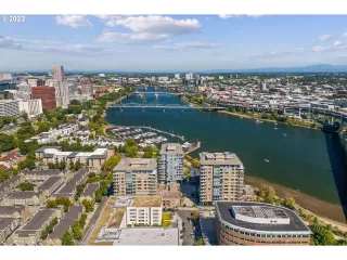 Photo #2: 24122639 Listing 