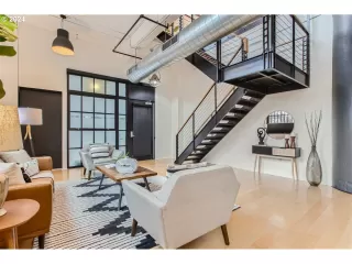 Photo #3: 24122661 Listing 