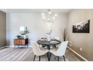 Photo #1: 24122724 Listing