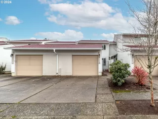 More Details about MLS # 24124215 : 3242 NE 29TH ST
