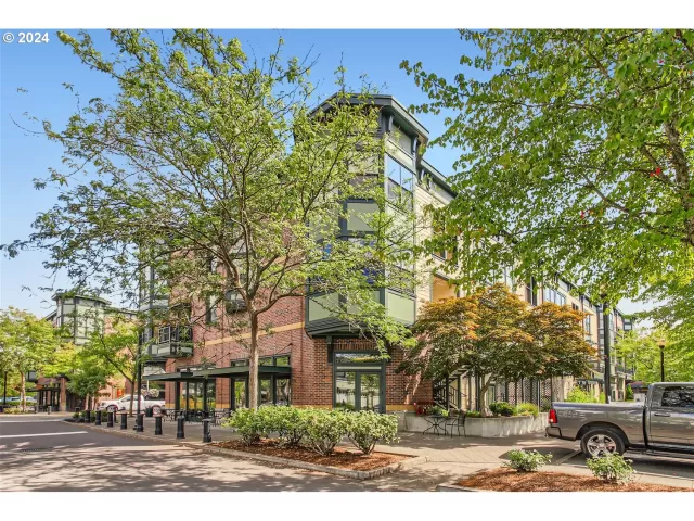 MLS: 24124346 Condo For Sale