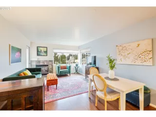 Photo #6: 24124778 Listing 