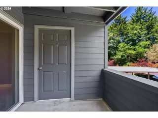 Photo #4: 24125278 Listing