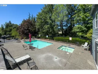 Photo #6: 24125278 Listing