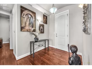 Photo #3: 24126680 Listing 