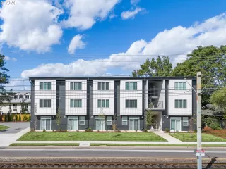 Photo #6: 24127460 Listing 