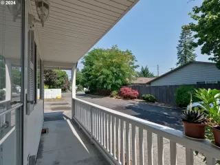 Photo #1: 24128459 Listing 