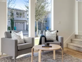 Photo #1: 24128778 Listing