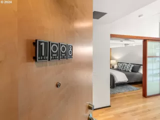 Photo #6: 24129814 Listing 