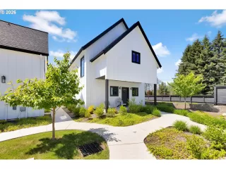 Photo #1: 241299982 Listing