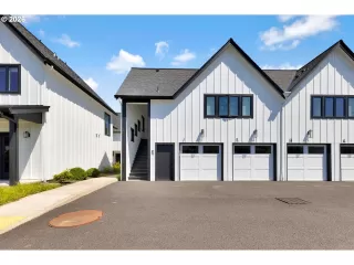 Photo #4: 241299982 Listing