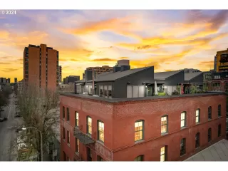 Click for more information on MLS # 24130028 : 1240 NW HOYT ST 5 More Details about MLS # 24130028 : 1240 NW HOYT ST 5
