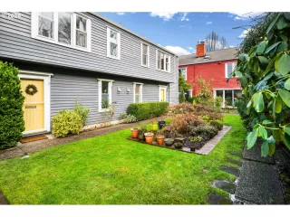 Photo #3: 24131991 Listing