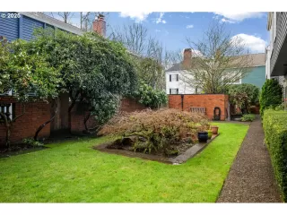 Photo #4: 24131991 Listing