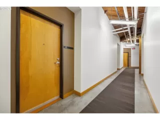 Photo #6: 24134224 Listing 