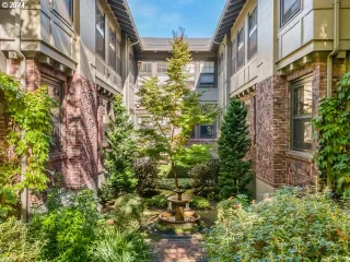 Photo #3: 24140130 Listing 