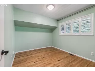 Photo #6: 24142067 Listing