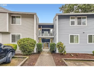 More Details about MLS # 24143036 : 12656 SE 110TH CT