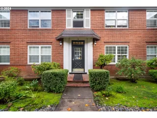 Photo #2: 24143638 Listing